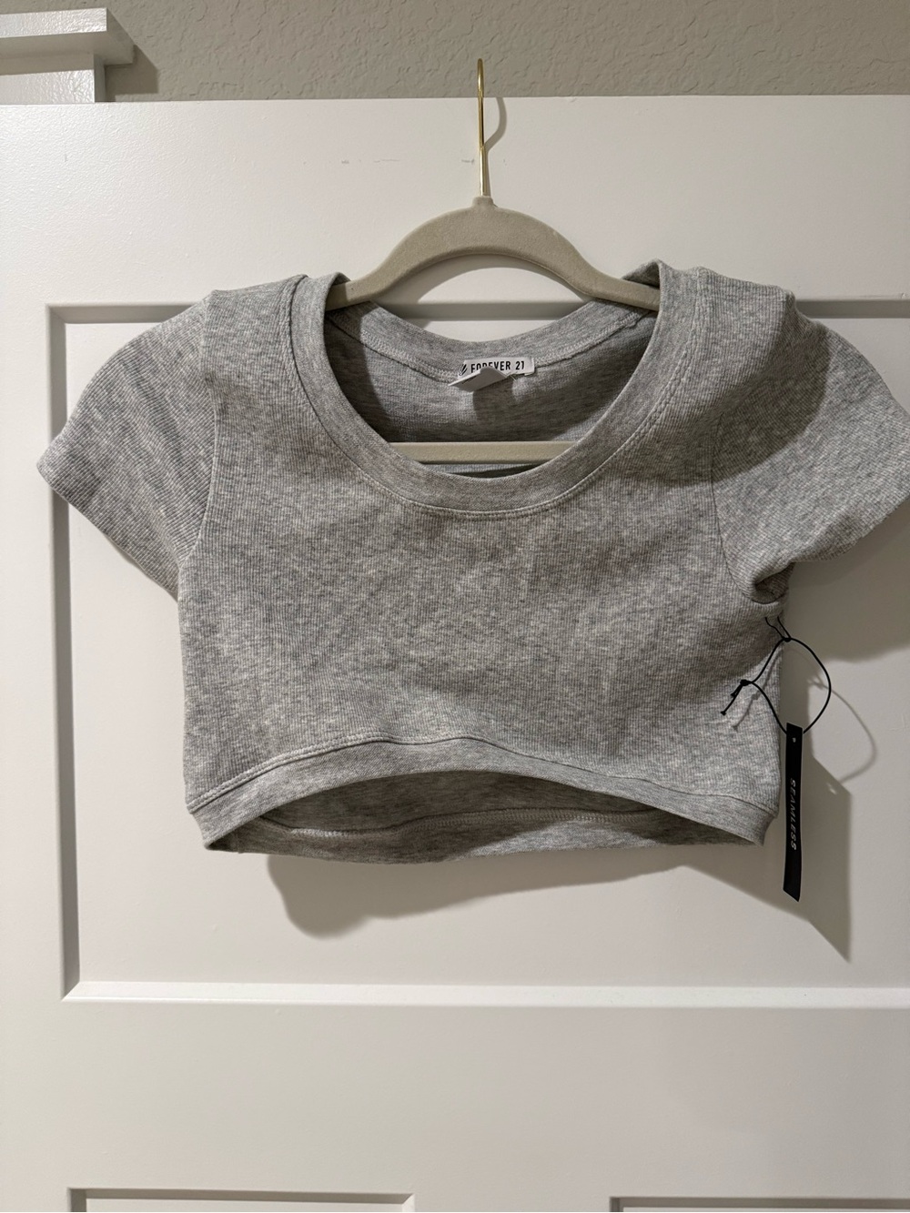 Forever 21 Heather Gray Ribbed Cropped Athletic Scoop Tee
